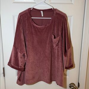 Velvet Short Sleeve Top in Mauve